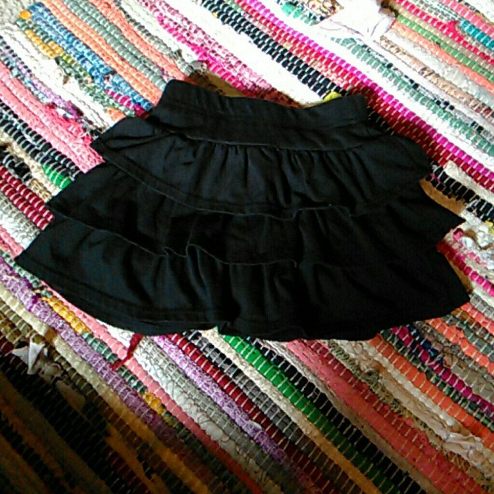 Girls Adorable Black 3 Tier Skort